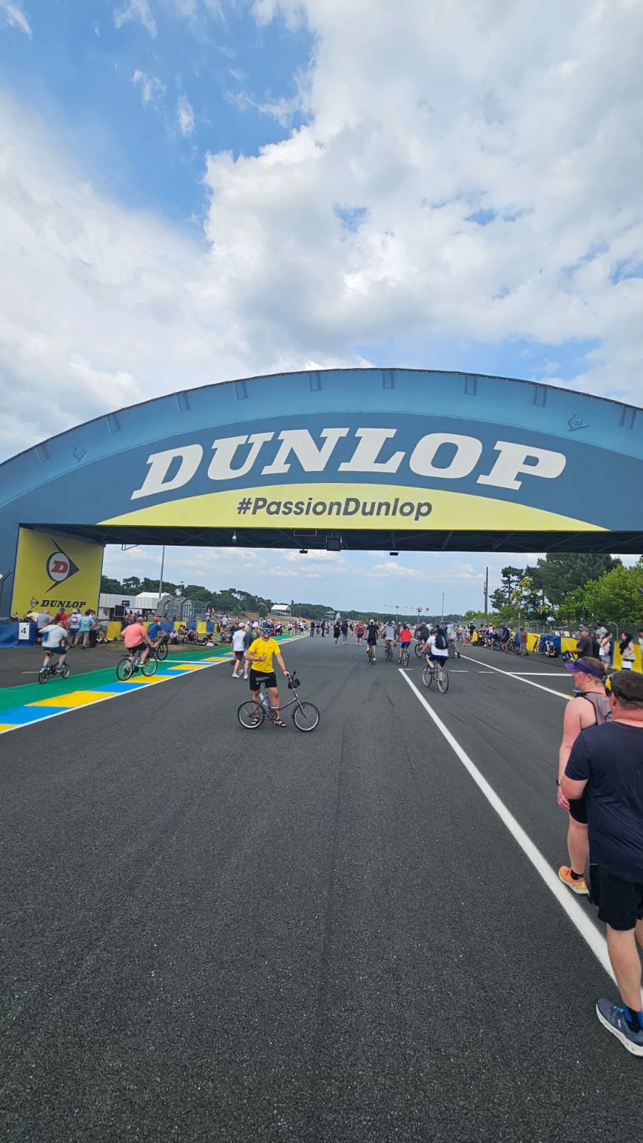 Wyścig Le Mans Circuit de la Sarthe, Francja