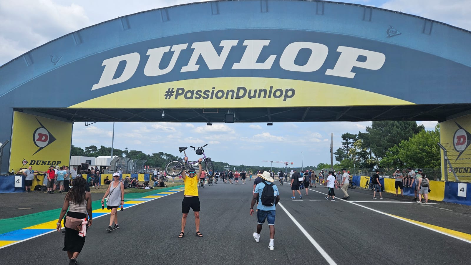 Wyścig Le Mans Circuit de la Sarthe, Francja