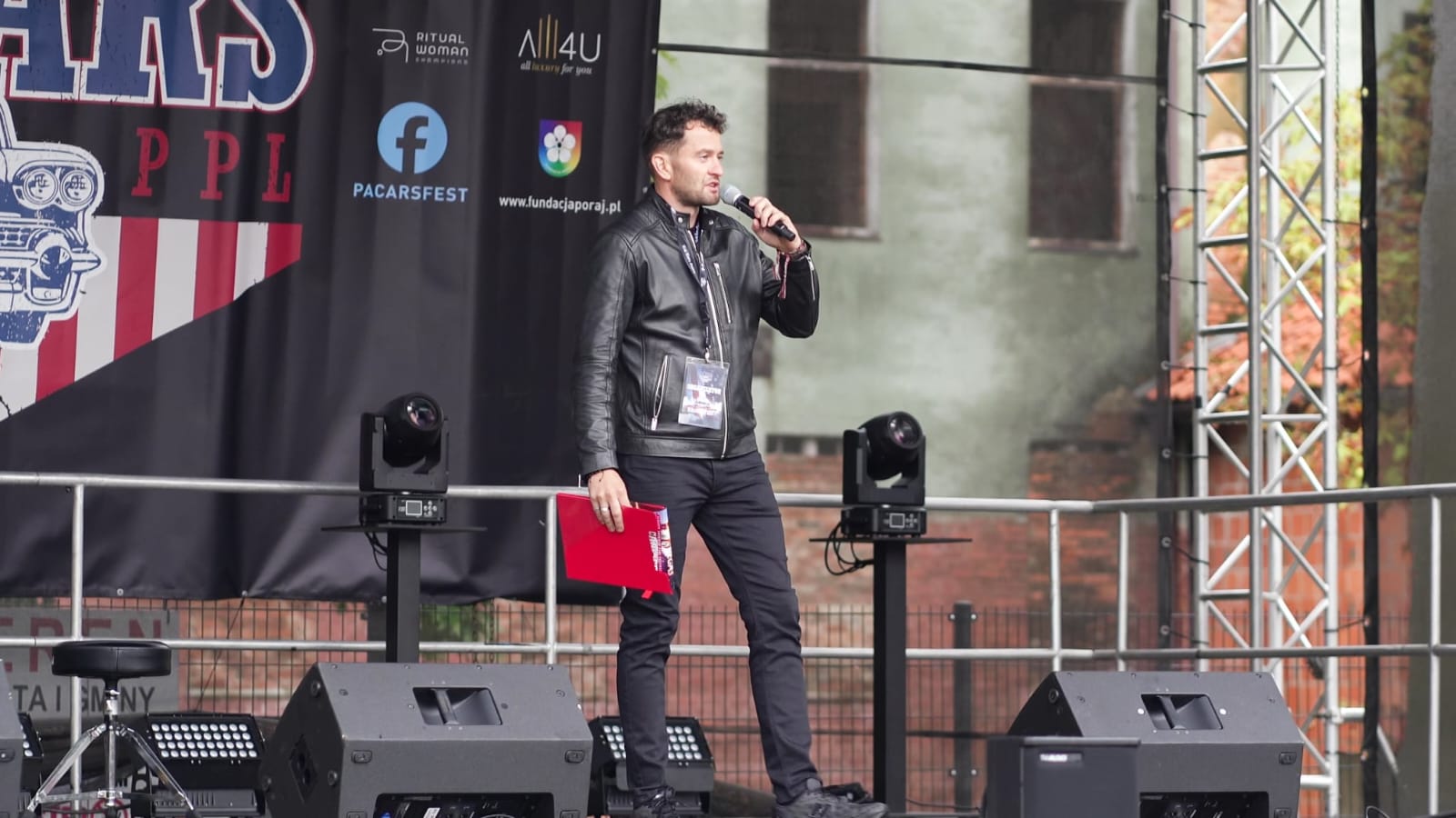 Podczas prowadzenia P.A.Cars Festiwal Pleszew